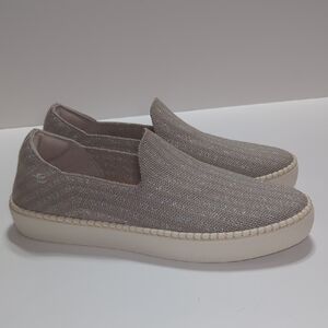 Easy Spirit Sepaiva2 Slip-On Sneakers Size 8